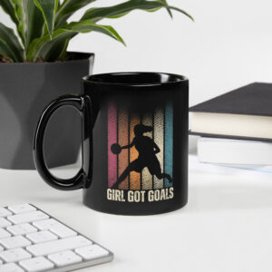 Schwarze glänzende Tasse “GIRL GOT GOALS”